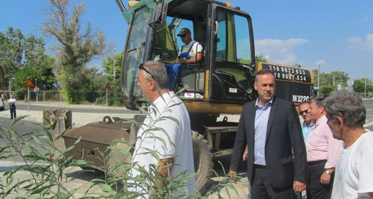 παράνομες διαφημιστικές πινακίδες