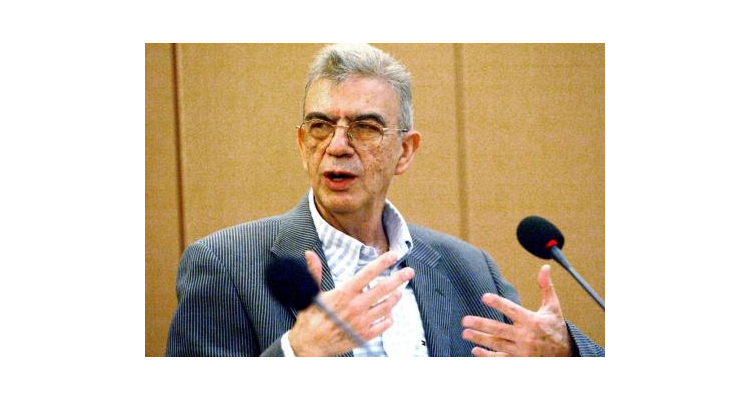 Κουμανταρέας