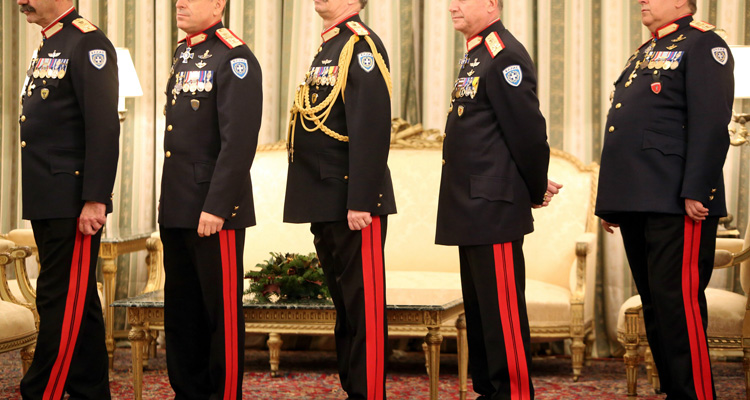 στρατιωτικοί