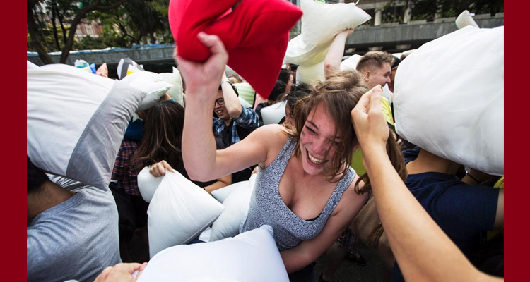 Ημέρα… Μαξιλαροπόλεμου