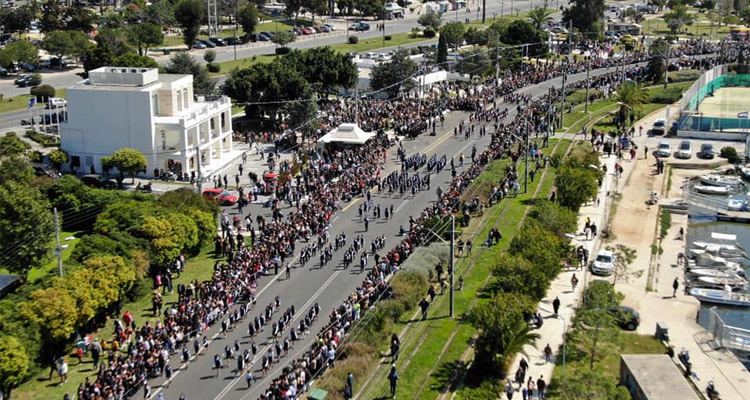 25η Μαρτίου, Γλυφάδα