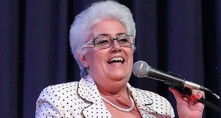 Μαίρη Παπάζογλου