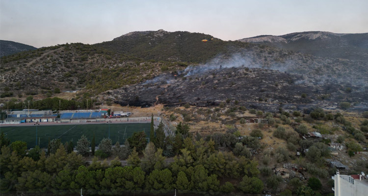 φωτιά στην Τερψιθέα Γλυφάδας